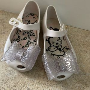 Mini Melissa white bows USA size 7